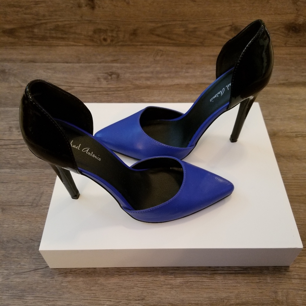 Michael Antonio black and blue heels size 8.